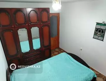 3-комнатная квартира, этаж 3 из 10, 63 м², миниатюра 12