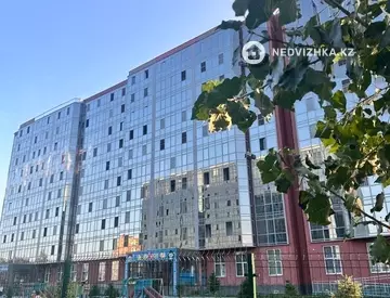 2-комнатная квартира, этаж 4 из 10, 63 м²