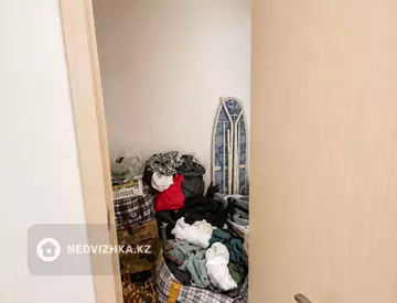 2-комнатная квартира, этаж 4 из 10, 63 м², миниатюра 6
