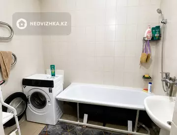 2-комнатная квартира, этаж 4 из 10, 63 м², миниатюра 7