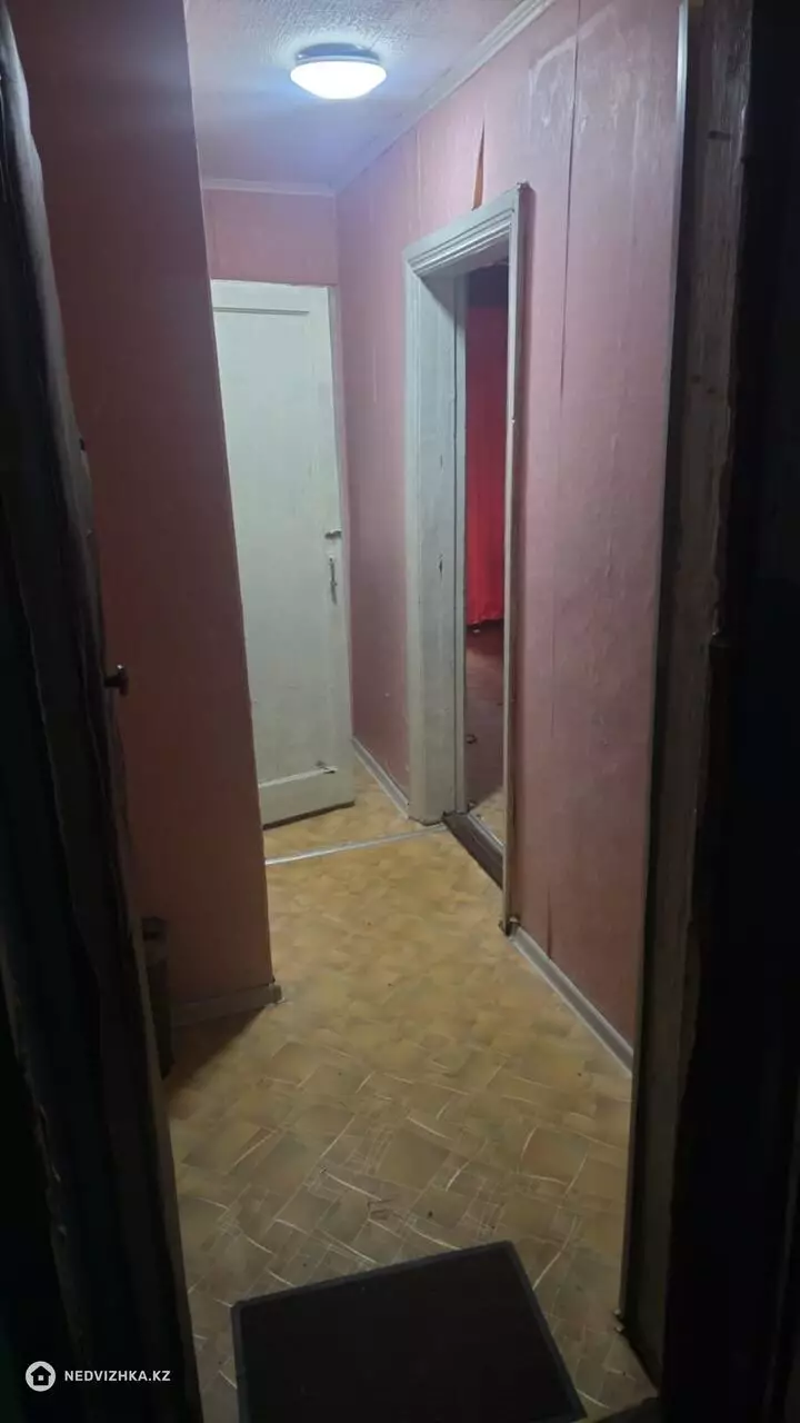 1-комнатная квартира, этаж 2 из 4, 31 м², фотография 2