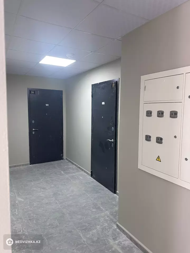 2-комнатная квартира, этаж 6 из 9, 44 м², фотография 2