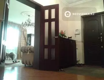 8-бөлмелі үй, 8 соттық, 315 м², 11-нобай