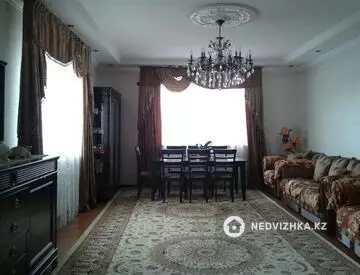 8-бөлмелі үй, 8 соттық, 315 м², 9-нобай