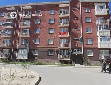 2-комнатная квартира, этаж 3 из 5, 45 м²