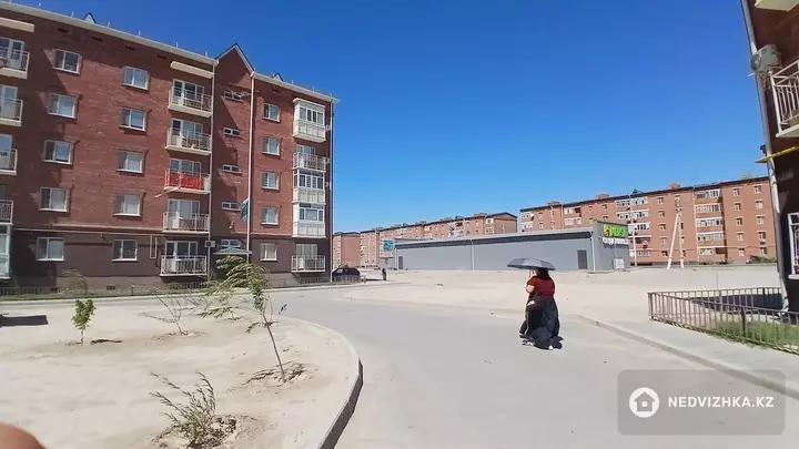 2-комнатная квартира, этаж 3 из 5, 45 м², фотография 2