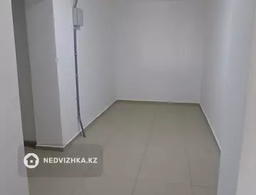 2-комнатная квартира, этаж 3 из 5, 45 м², миниатюра 8