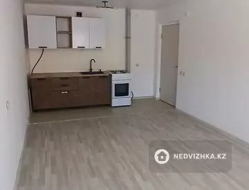 2-комнатная квартира, этаж 3 из 5, 45 м²