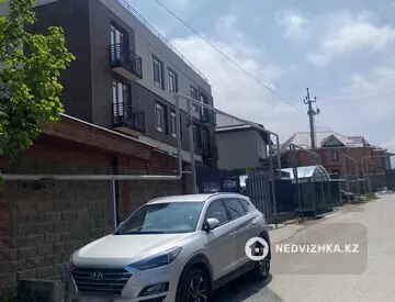3-комнатная квартира, этаж 1 из 3, 79 м²