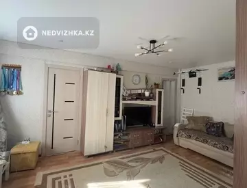 2-комнатная квартира, этаж 1 из 4, 44 м²