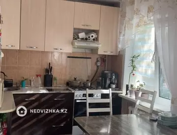 3-комнатная квартира, этаж 1 из 4, 44 м²