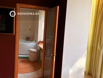 2-комнатная квартира, этаж 4 из 5, 78 м², миниатюра 9