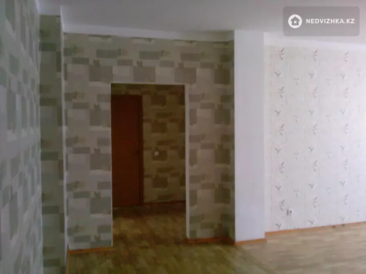3-комнатная квартира, этаж 3 из 9, 94 м², фотография 3