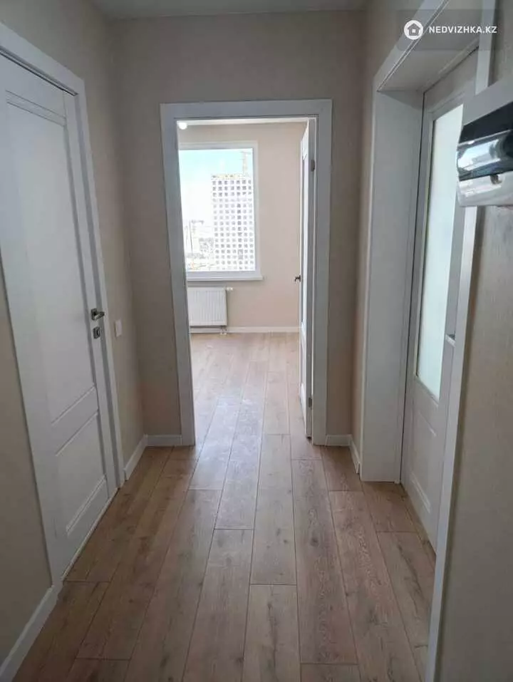 2-комнатная квартира, этаж 8 из 17, 52 м², фотография 3