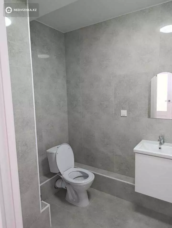 2-комнатная квартира, этаж 8 из 17, 52 м², фотография 5