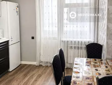 1-комнатная квартира, этаж 8 из 10, 48 м²