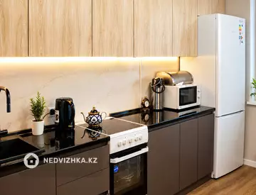 1-комнатная квартира, этаж 8 из 10, 48 м²