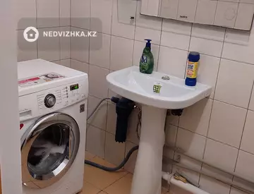 2-комнатная квартира, этаж 9 из 12, 76 м², миниатюра 9