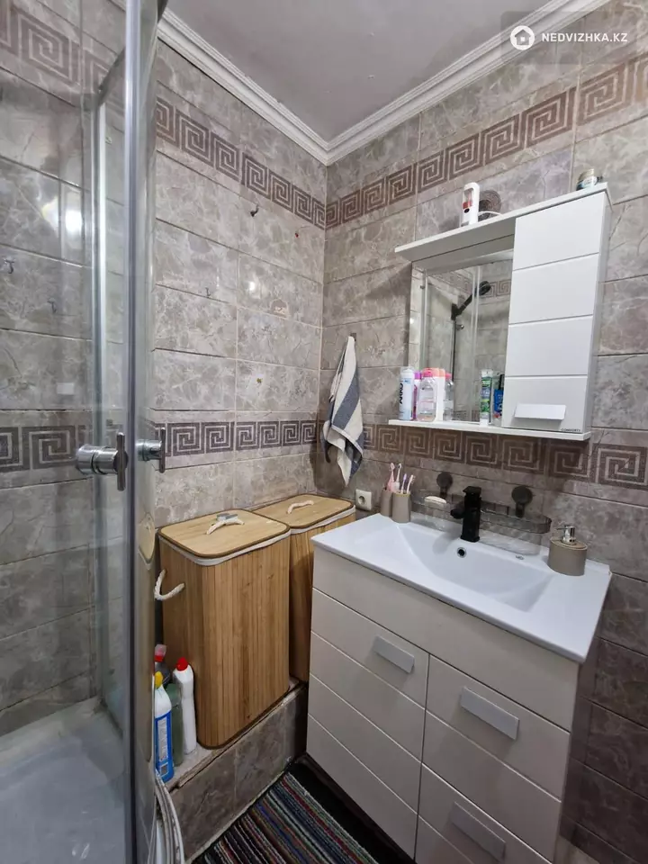 3-комнатная квартира, этаж 3 из 5, 58 м², фотография 4