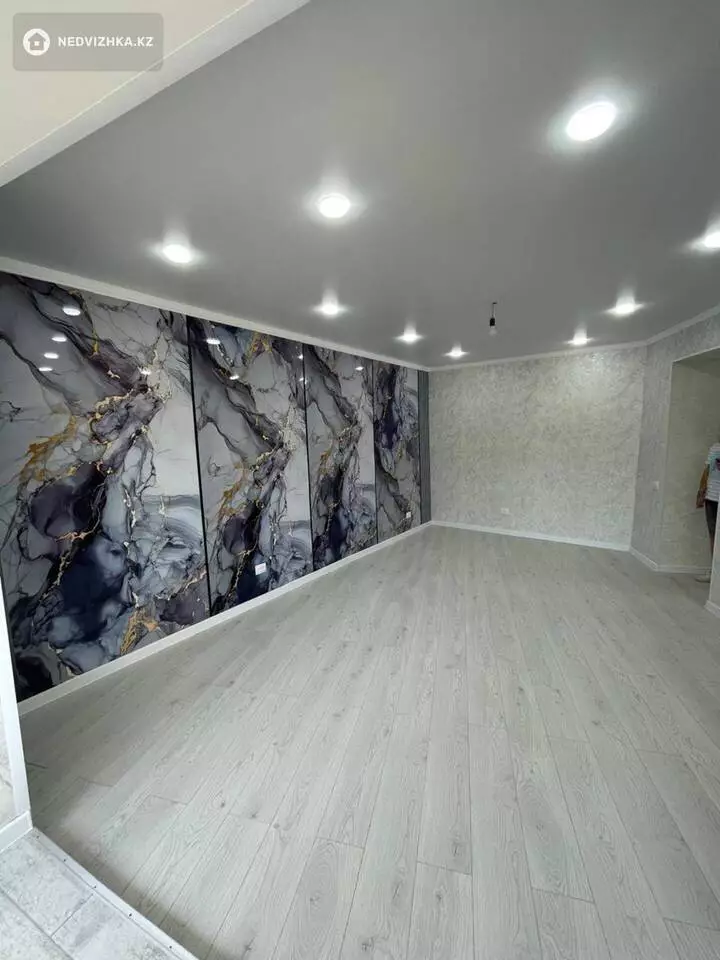 2-комнатная квартира, этаж 3 из 9, 58 м², фотография 3