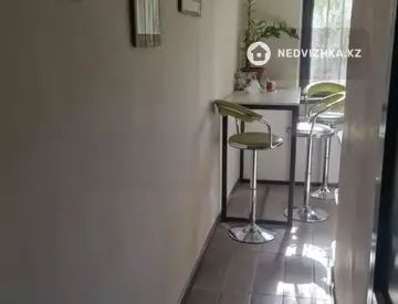 2-комнатная квартира, этаж 1 из 4, 45 м², миниатюра 9
