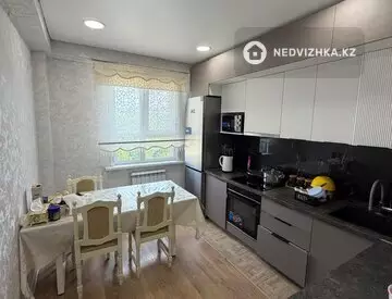 2-комнатная квартира, этаж 4 из 7, 77 м²