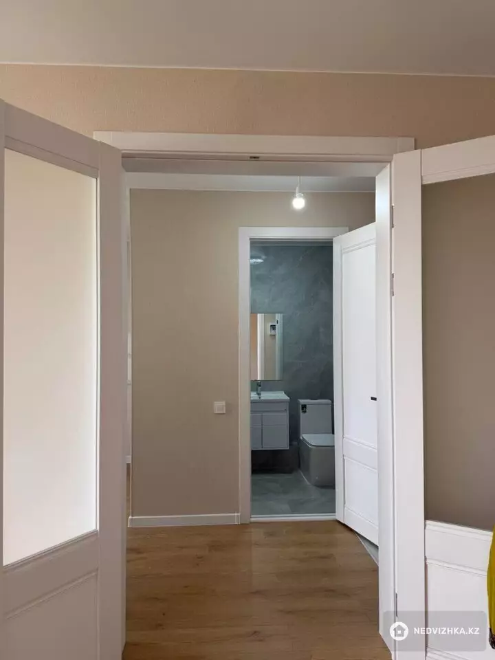 1-комнатная квартира, этаж 8 из 17, 34 м², фотография 4