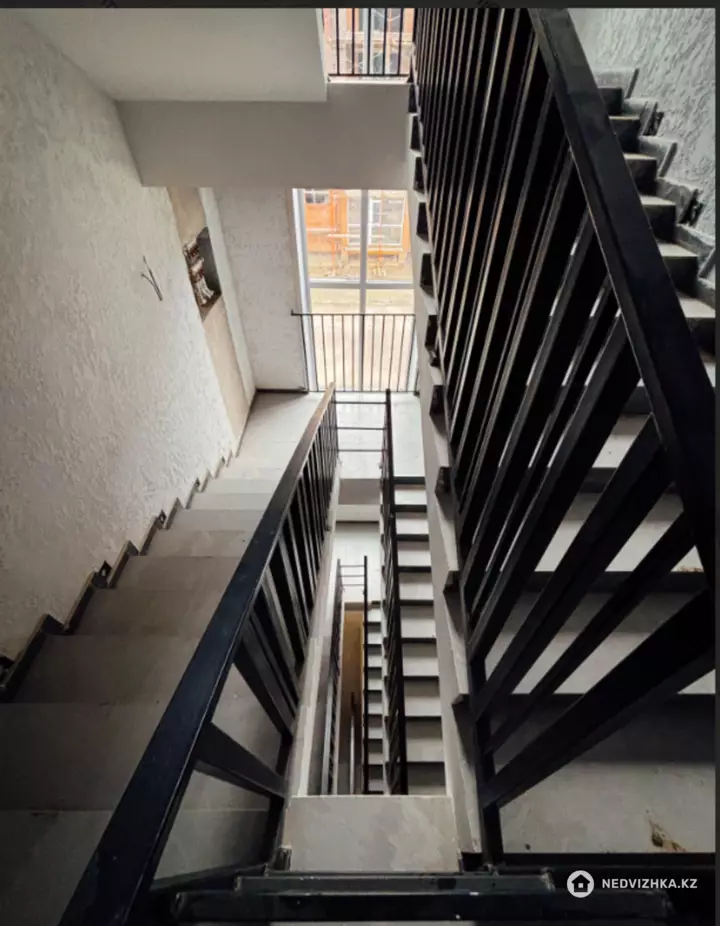 2-комнатная квартира, этаж 1 из 4, 75 м², 3-фотосурет
