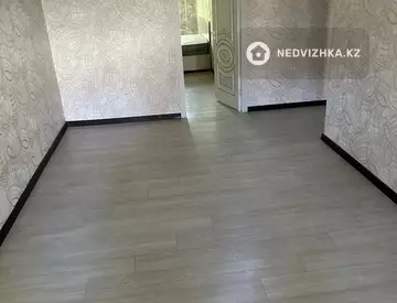 3-комнатная квартира, этаж 2 из 5, 60 м²