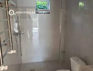 2-комнатная квартира, этаж 1 из 1, 65 м², На длительный срок