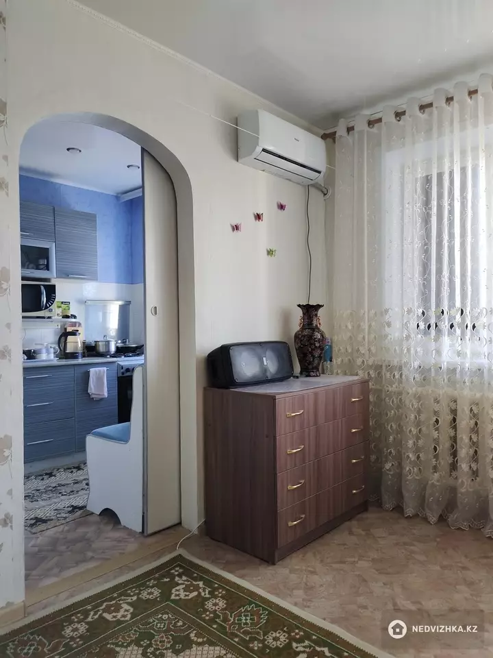 2-комнатная квартира, этаж 4 из 5, 44 м², фотография 3