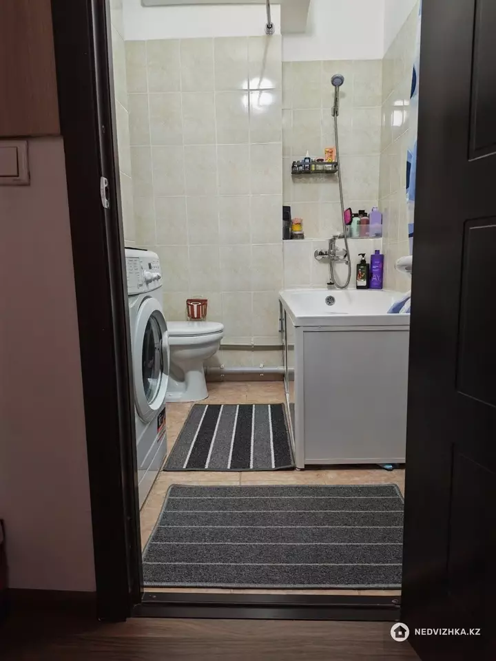 1-комнатная квартира, этаж 7 из 9, 35 м², фотография 2