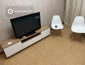 3-комнатная квартира, этаж 8 из 9, 70 м²