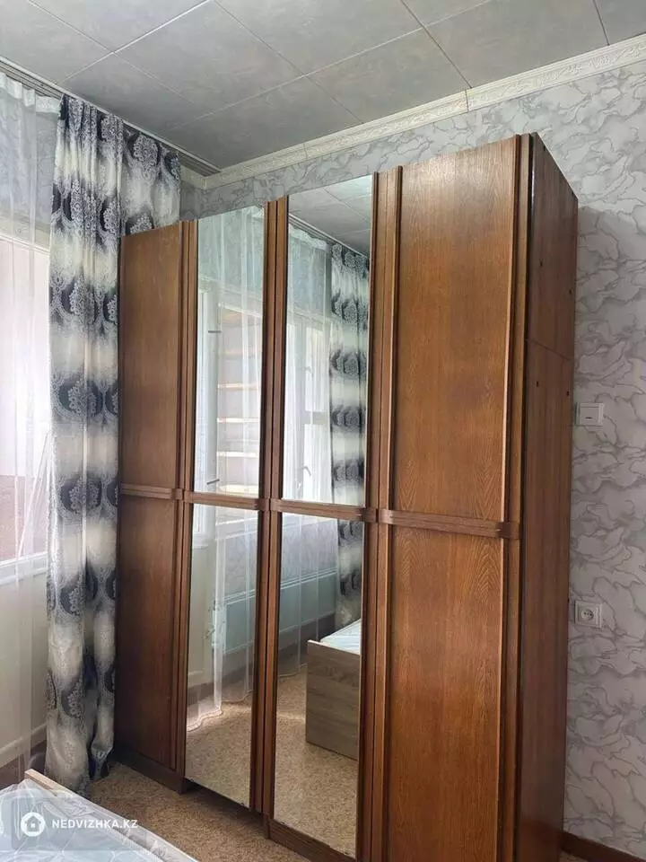 3-комнатная квартира, этаж 8 из 9, 70 м², фотография 5