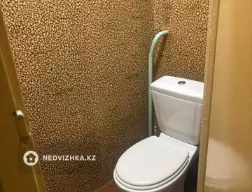 3-комнатная квартира, этаж 8 из 9, 70 м², миниатюра 8