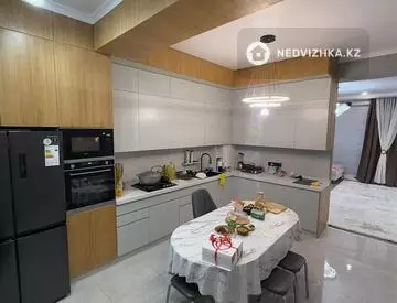 4-бөлмелі үй, 2 соттық, 176 м², 5-нобай