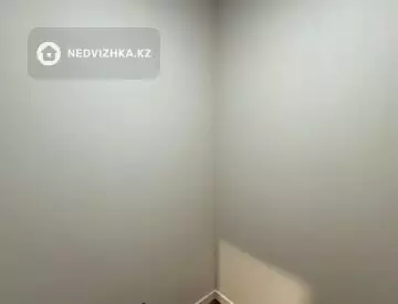 4-комнатная квартира, этаж 2 из 9, 103 м², миниатюра 6