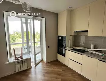 4-комнатная квартира, этаж 2 из 9, 103 м²