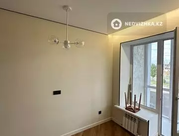 4-комнатная квартира, этаж 2 из 9, 103 м²