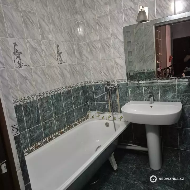 2-комнатная квартира, этаж 1 из 6, 65 м², фотография 4