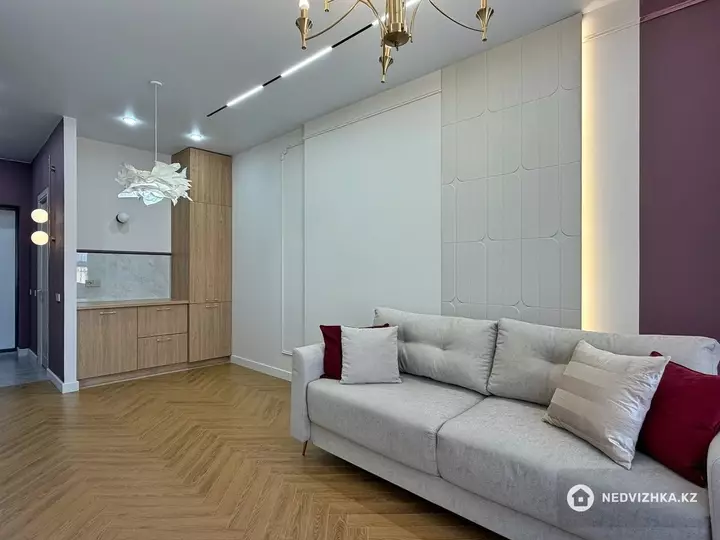 2-комнатная квартира, этаж 12 из 13, 44 м², фотография 5