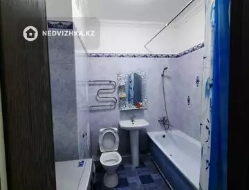 2-комнатная квартира, этаж 3 из 8, 52 м², На длительный срок