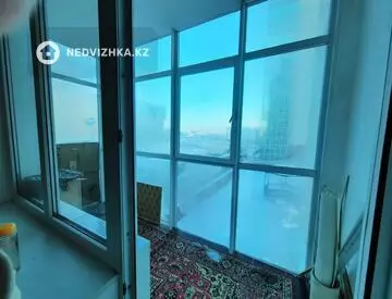 2-комнатная квартира, этаж 3 из 8, 52 м², На длительный срок