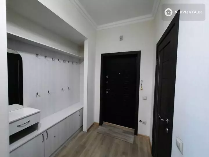 2-комнатная квартира, этаж 3 из 8, 52 м², На длительный срок, фотография 4