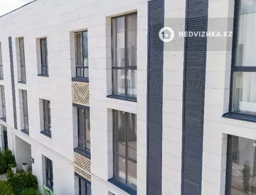 4-комнатная квартира, этаж 2 из 3, 115 м²
