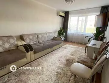 4-комнатная квартира, этаж 3 из 6, 90 м²