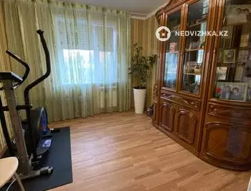 4-комнатная квартира, этаж 3 из 6, 90 м², миниатюра 7