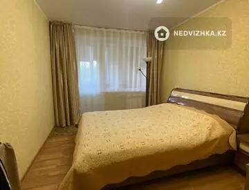 4-комнатная квартира, этаж 3 из 6, 90 м², миниатюра 12