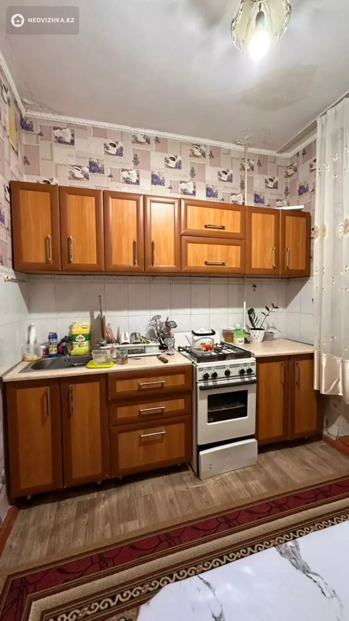2-комнатная квартира, этаж 4 из 5, 53 м², фотография 4