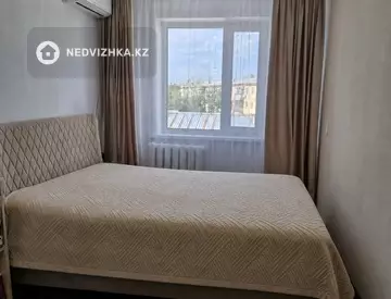 2-комнатная квартира, этаж 5 из 5, 44 м², миниатюра 2